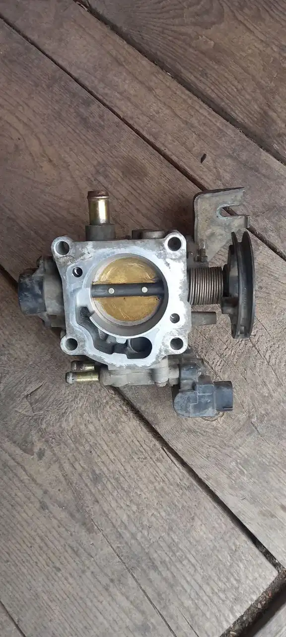 Продажа запчастей на Toyota и двигателя 1ZZT - null (Запчасти) в Хакасия