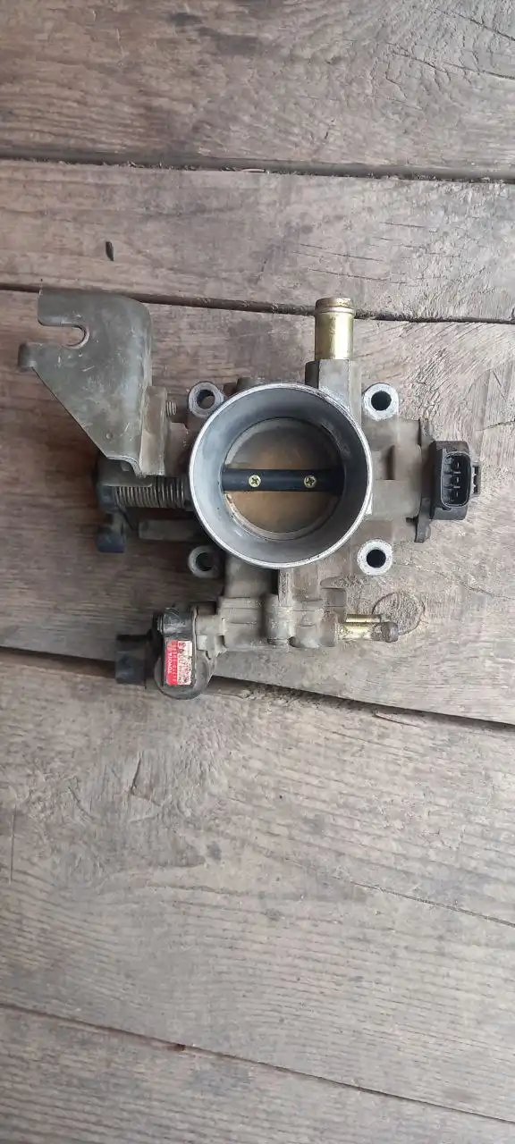 Продажа запчастей на Toyota и двигателя 1ZZT - null (Запчасти) в Хакасия