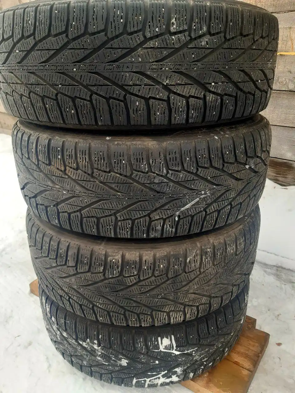 Продажа зимних шин без дисков в Абазе - Шины (Авто) в Абаза