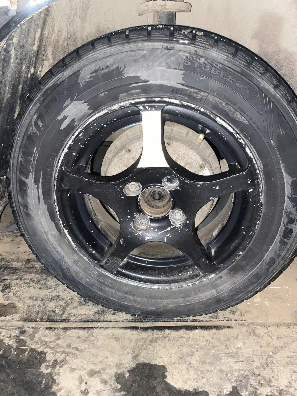 Продам литье комплектом разболтовка 4x100 R13 на зиму