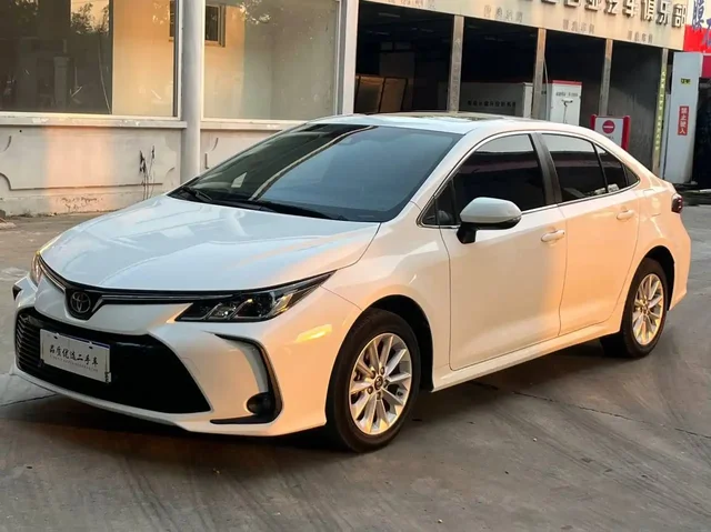 Toyota Corolla 1.2T S-CVT Elite PLUS Edition 2021 - Авто в Иркутск
