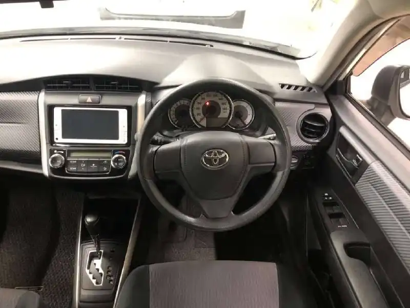 Продам Toyota Corolla Fielder 2013 г.в.