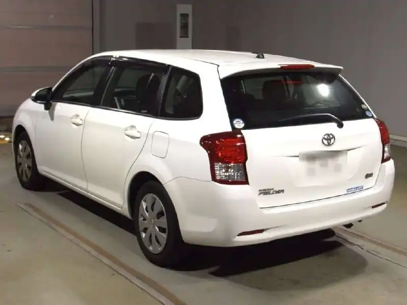 Продам Toyota Corolla Fielder 2013 г.в.