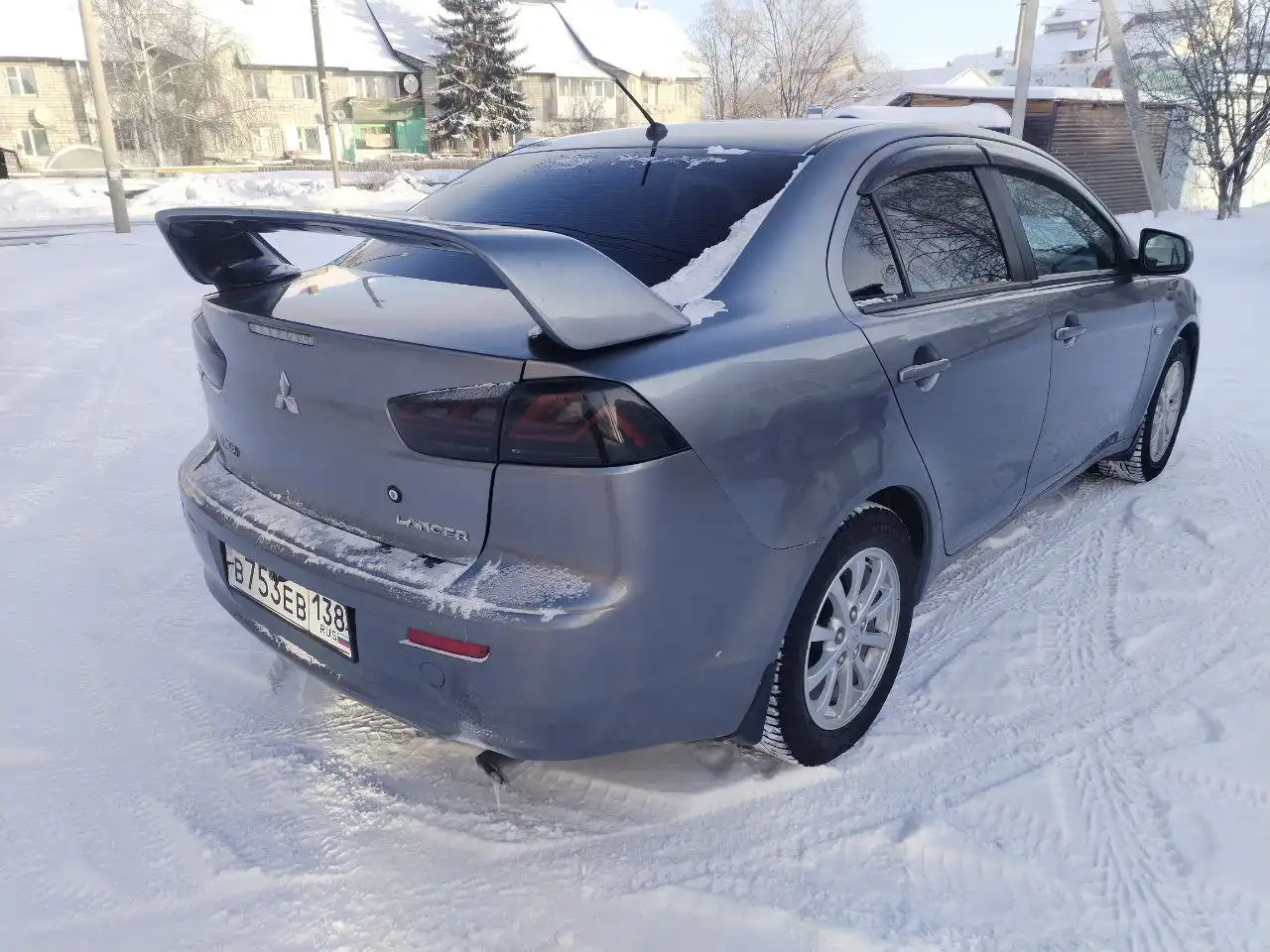 Продажа Lancer 2012 года с механической коробкой передач
