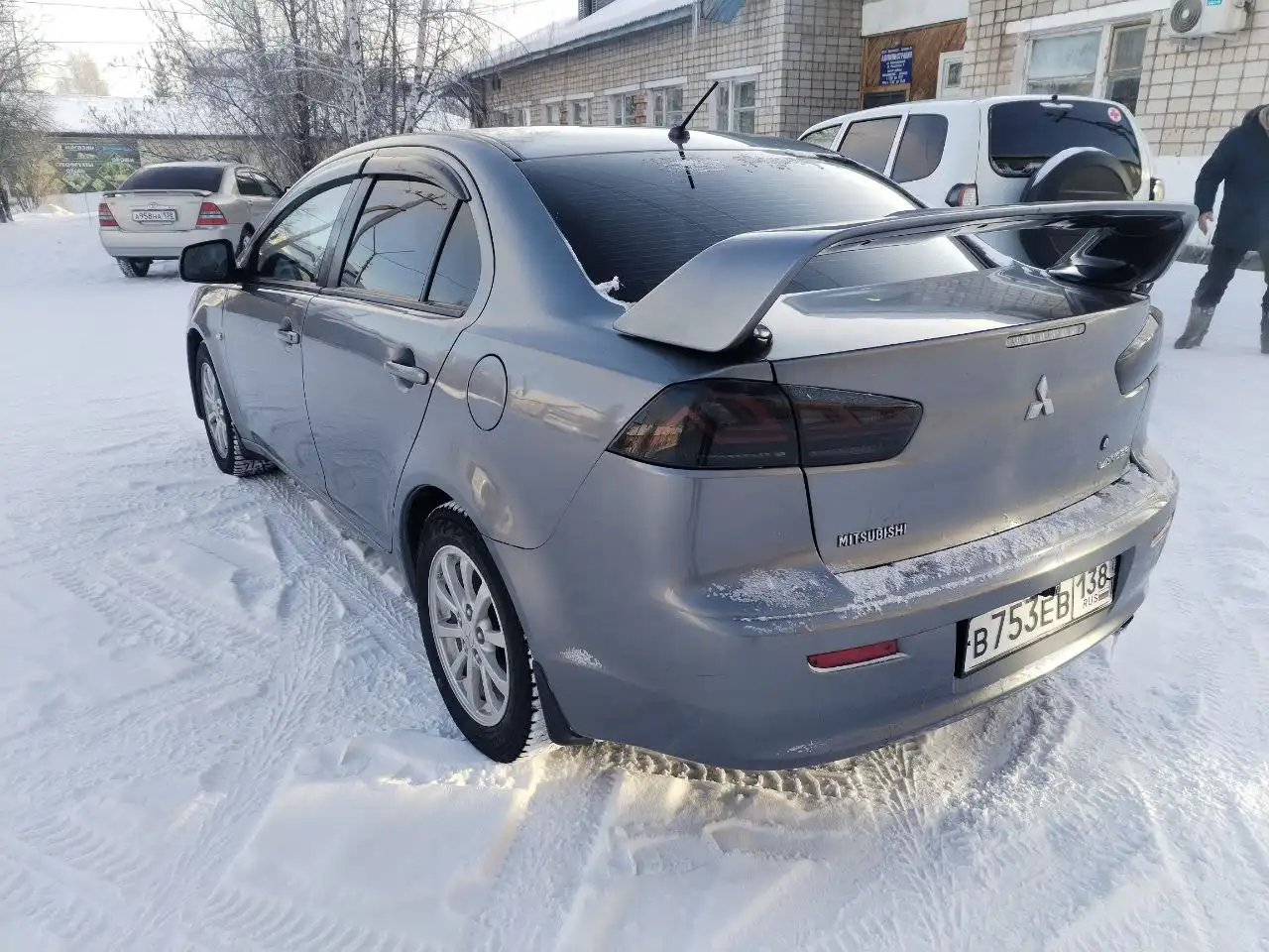 Продажа Lancer 2012 года с механической коробкой передач