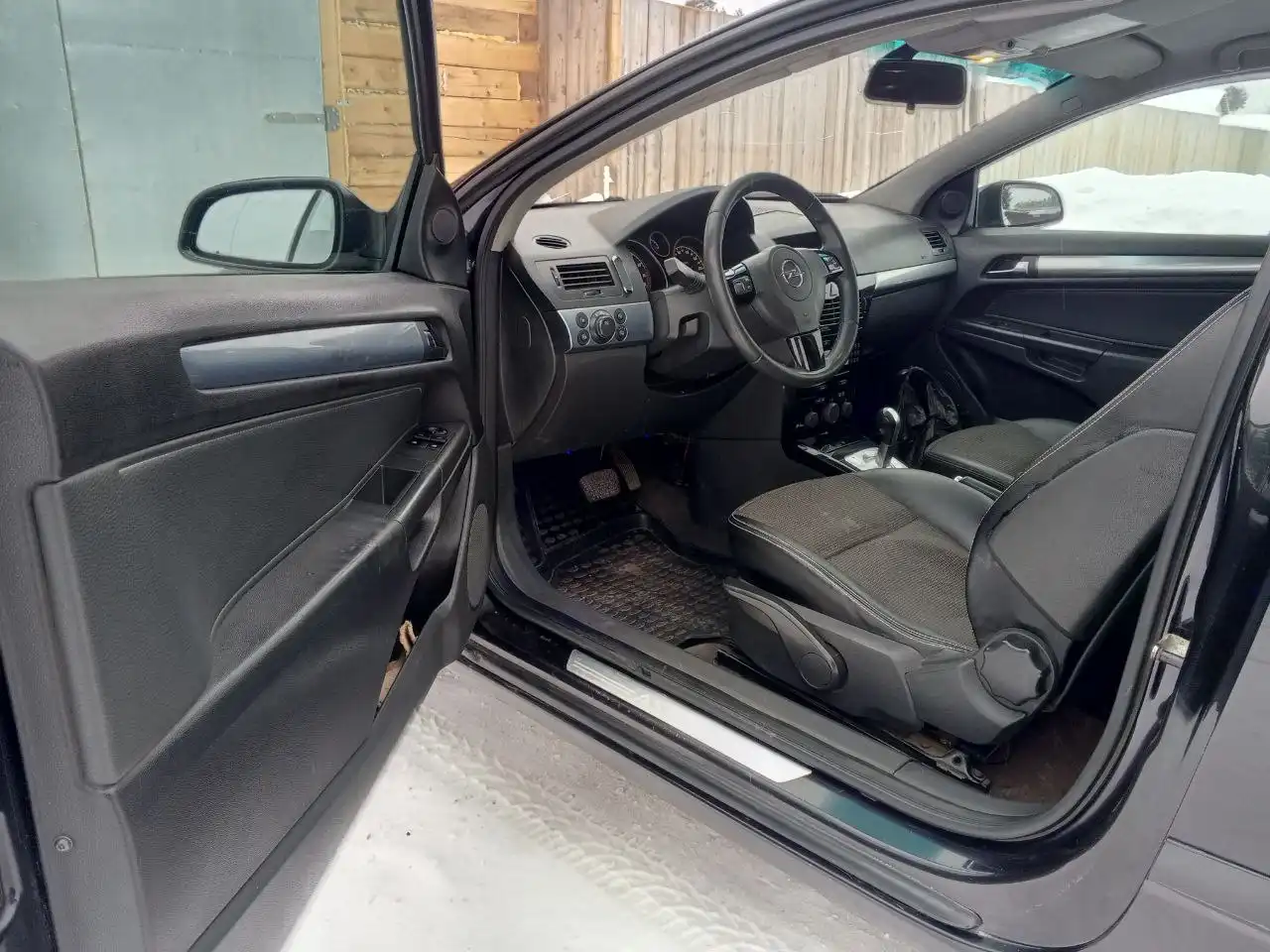 Продажа автомобиля 2008 года выпуска в Иркутске - Авто в Иркутск