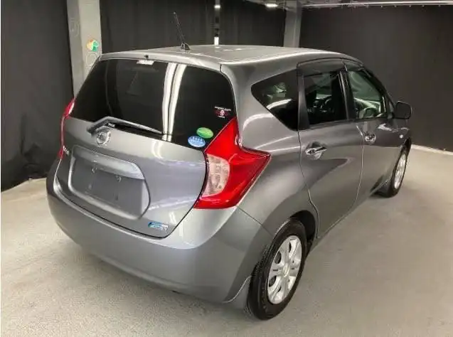 Продается Nissan Note 2013 года - Легковые автомобили (Авто) в Иркутск