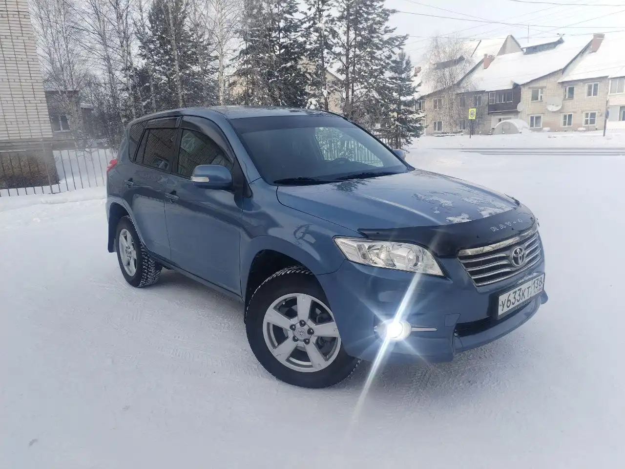 Продажа Toyota RAV4 2010 года с АКПП и полным приводом - Внедорожники (Авто) в Иркутск