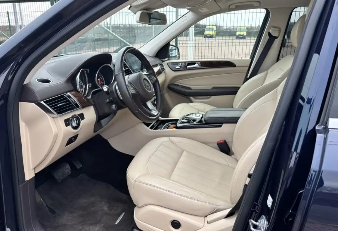 Mercedes-Benz GLS 450 2018 года - Авто в Иркутск