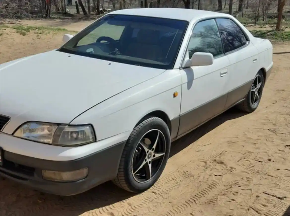 Куплю передний бампер на Тойоту Виста в40 - Запчасти (Авто) в Иркутск