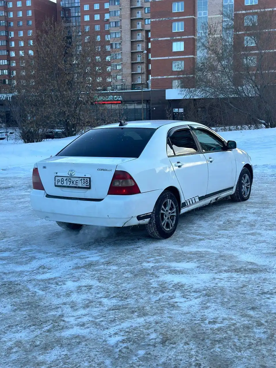 Toyota Corolla 2001 год в Иркутске - Легковые автомобили (Авто) в Иркутск