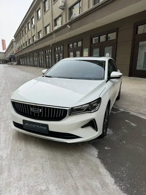 Geely Emgrand 2022 года, пробег 37 тыс. км - Авто в Иркутск