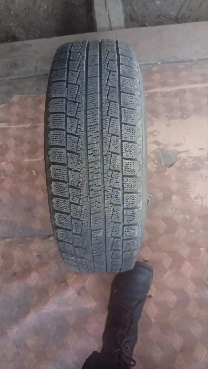 Литой диск 7*15 с резиной - Запчасти (Авто) в Иркутск