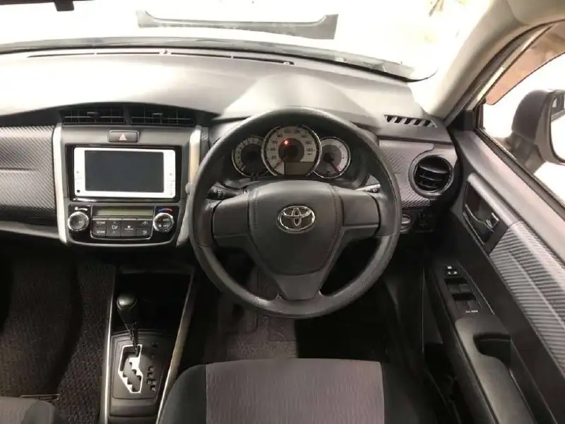 Продам Toyota Corolla Fielder 2013 года - Легковые автомобили (Авто) в Владивосток