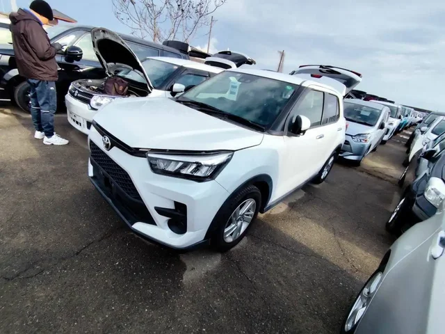 Toyota Raize 2020 с аукциона - Авто в Владивосток
