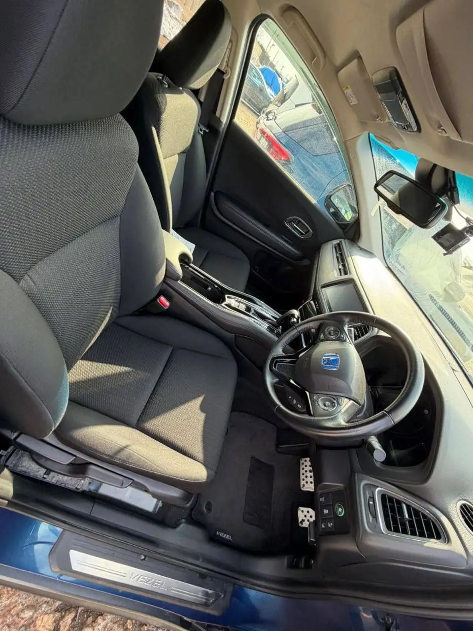 Продажа Honda Vezel 2016 года - Легковые автомобили (Авто) в Владивосток