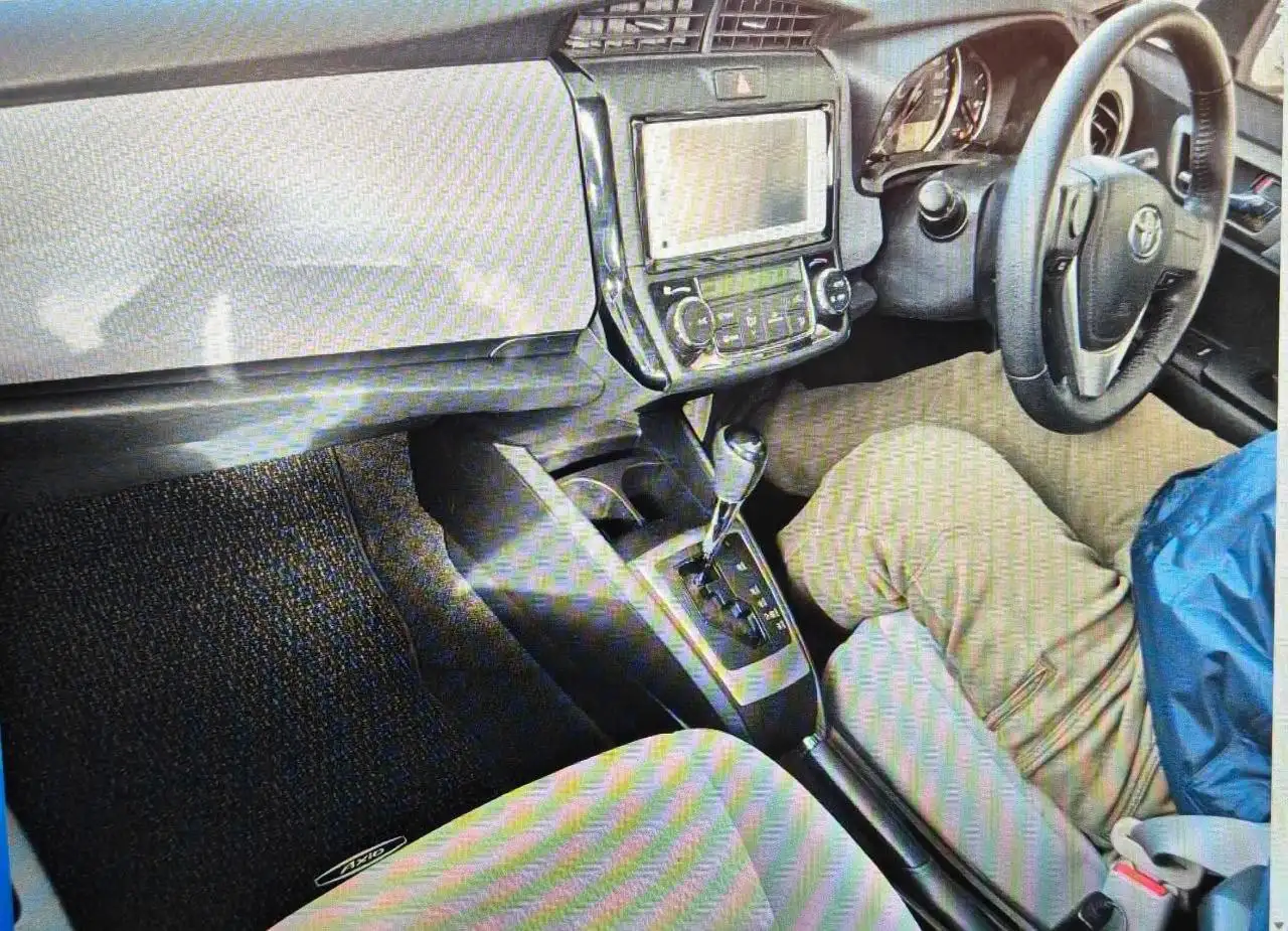 TOYOTA COROLLA AXIO 2012г - Авто в Владивосток