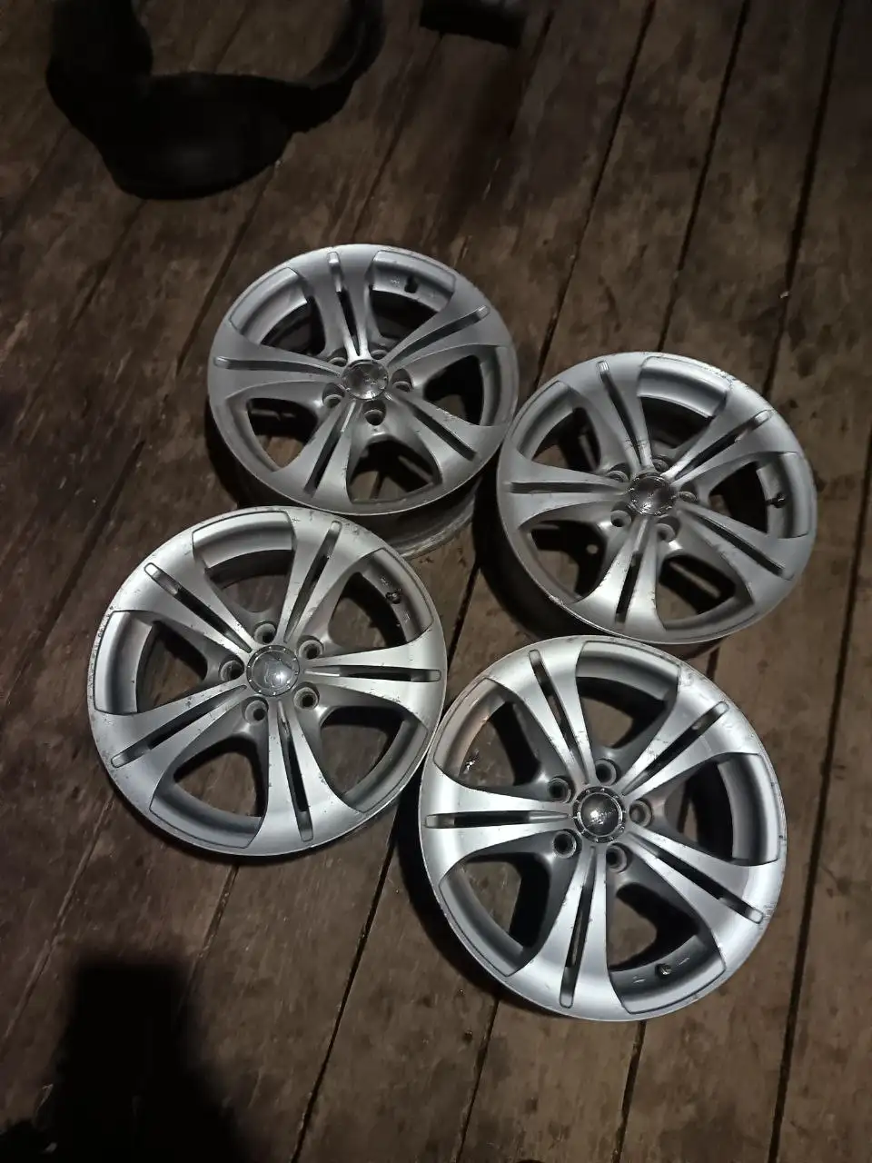 Литье R15 размер 5/100 - Диски (Запчасти) в Иркутск