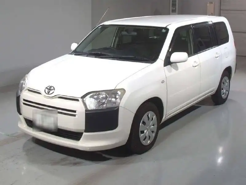 Toyota Succeed 2015 года - Авто в Владивосток