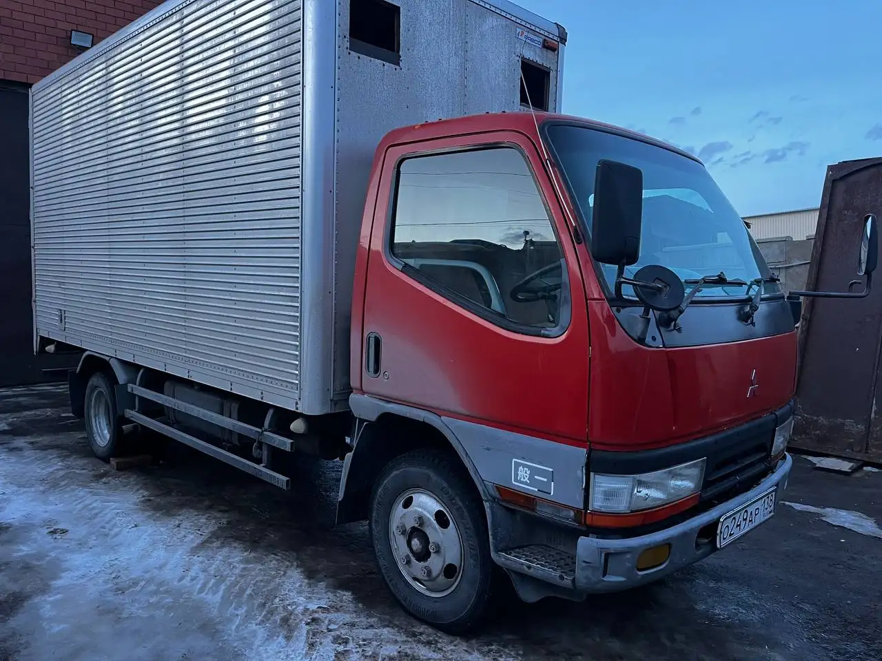 Продам Mitsubishi Canter 1996 года в хорошем состоянии - Грузовики (Авто) в Иркутск