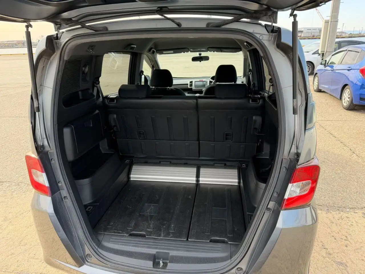 HONDA FREED 2010 года из Японии - Иномарки (Авто) в Владивосток