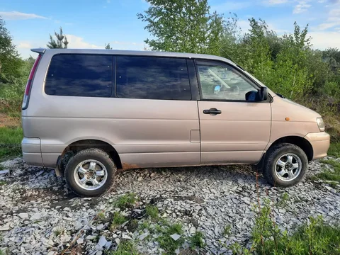 Продажа Тойота Таун Айс Ноах 1999 года дизель автомат 4WD - Легковые автомобили в Иркутск