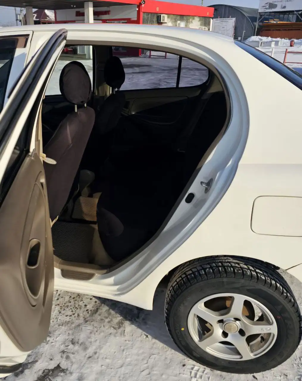 Toyota Platz 2002 года в отличном состоянии - Авто в Иркутск