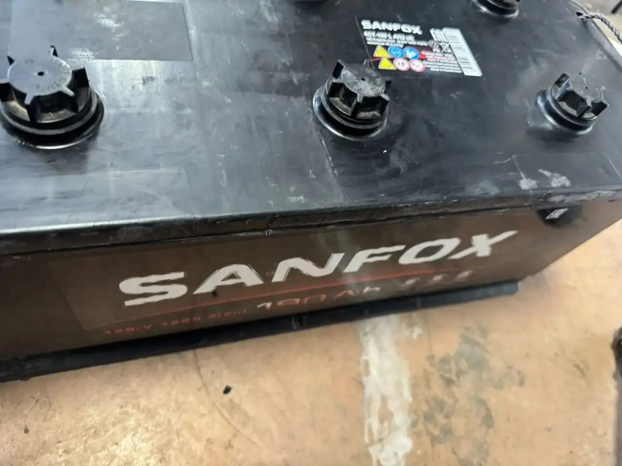 Аккумуляторы Sanfox 190 болт в отличном состоянии - Аккумуляторы (Авто) в Иркутск