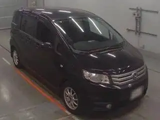 Honda Freed Spike 2011 года - Авто в Владивосток