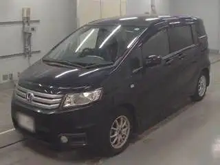 Honda Freed Spike 2011 года - Авто в Владивосток
