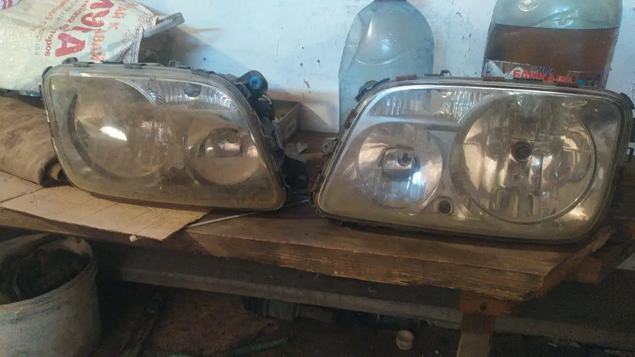 Фары Mercedes Actros бензин - Запчасти (Авто) в Иркутск