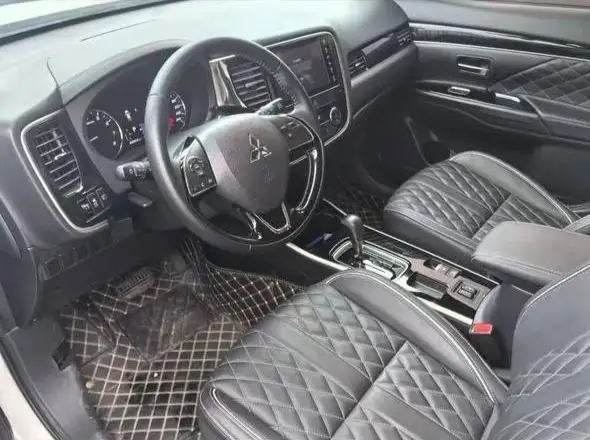 Mitsubishi Outlander 2021 2.0L 2WD Enjoy Edition 5-местный - Авто в Забайкальск