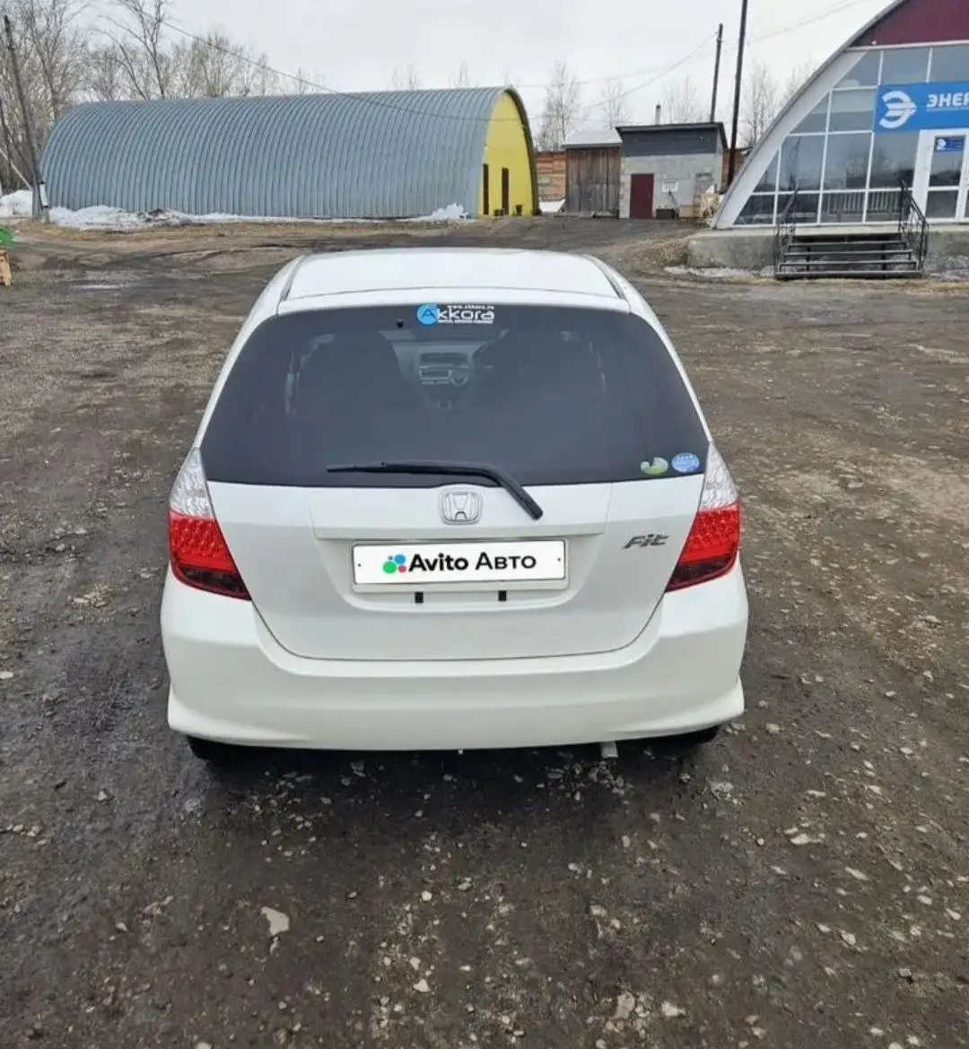 Продам Honda Fit 2001 года в достойном состоянии - Легковые автомобили (Авто) в Иркутск