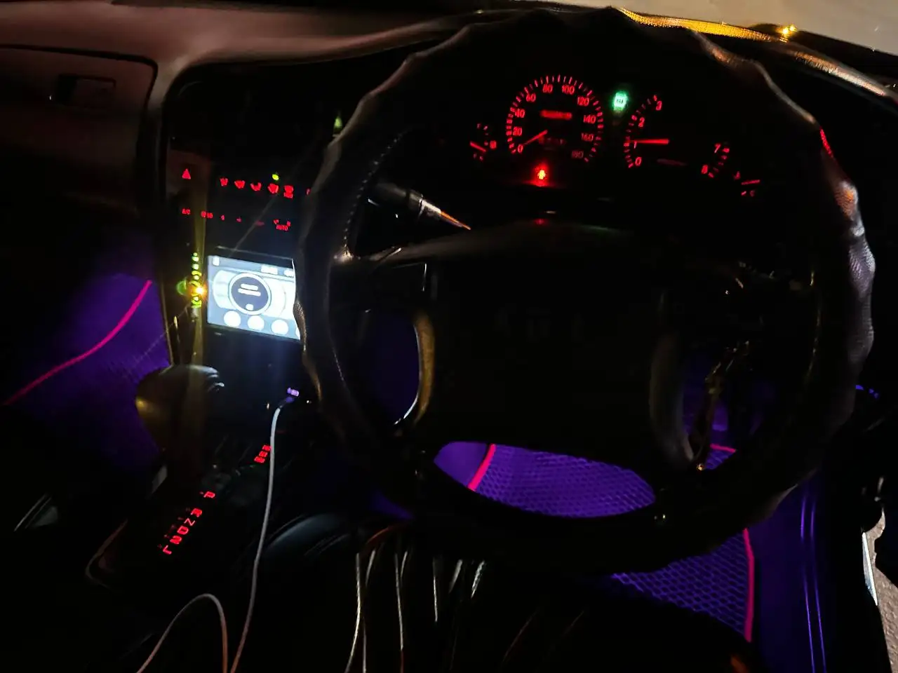 Продажа автомобиля с полным техническим обслуживанием и улучшениями - Авто в Иркутск