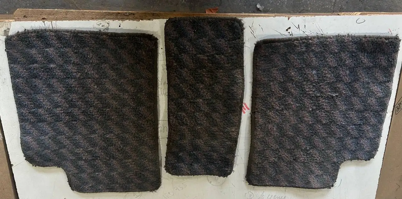 Ковры Корона Карина и брызговики Камри 50 Канада - Аксессуары (Авто) в Иркутск