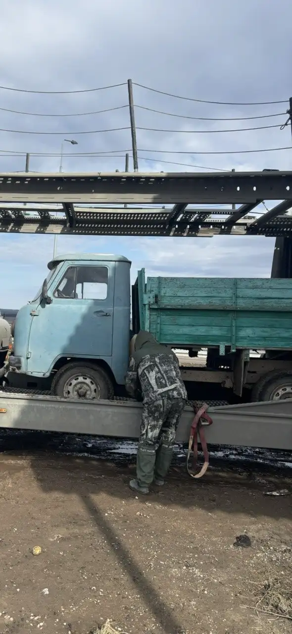 Продам УАЗ 3303 бортовой - Грузовики (Авто) в Турунтаево