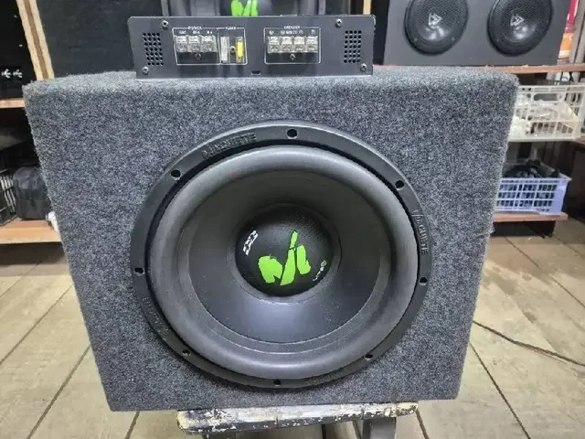 Продажа автомобиля на авторынке - БМВ в Иркутск