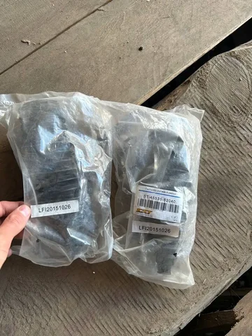 Продам пыльники рулевой рейки новые - Другое в Иркутск