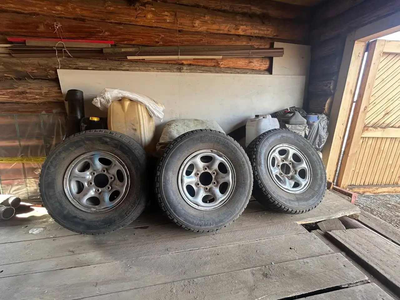 Продам 3 колеса - Колёса и шины (Авто) в Иркутск