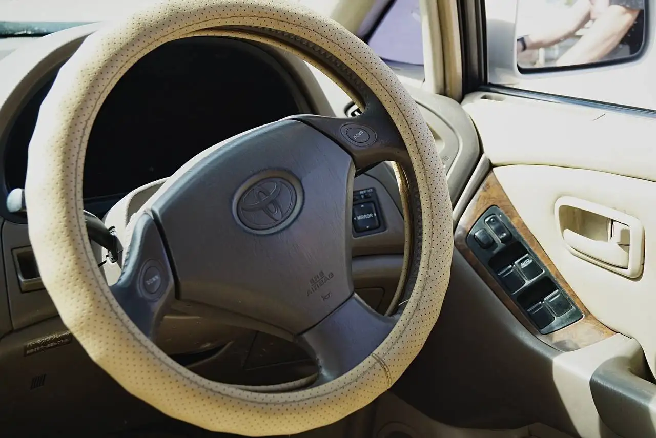 Toyota Harrier 1998 - Легковые автомобили (Авто) в Иркутск