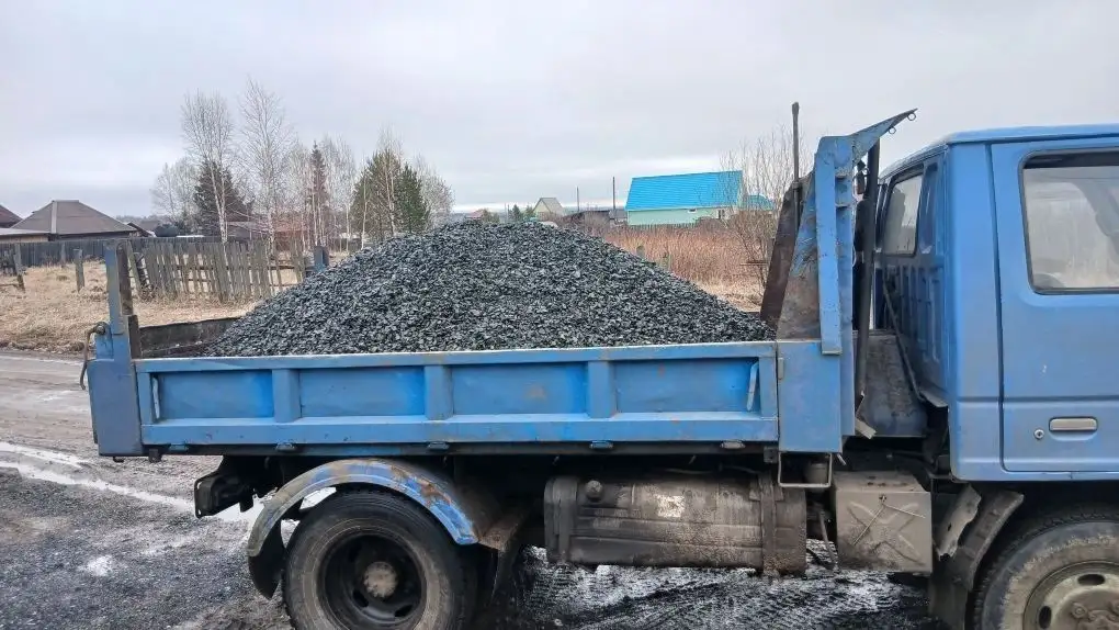 Продажа щебня, песка, чернозема и ПГС с доставкой - Строительные услуги (Услуги) в Иркутск