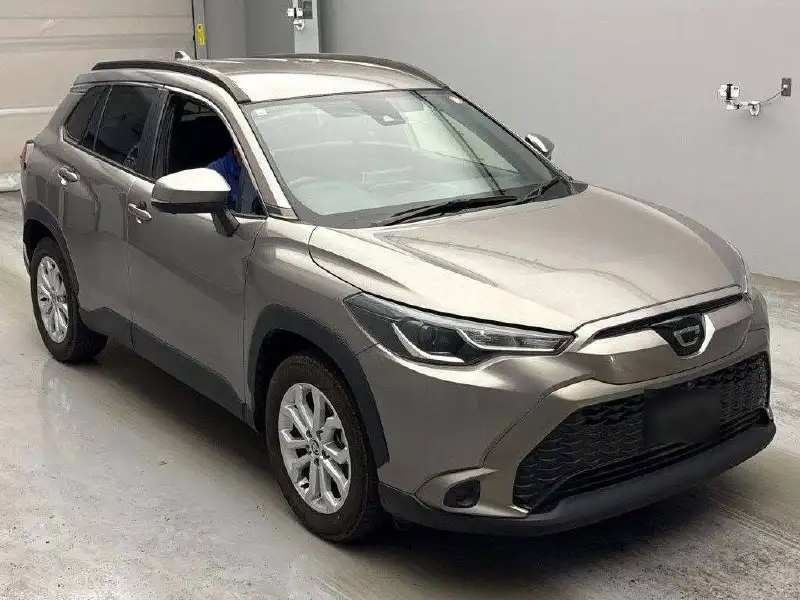 Toyota Corolla Cross 2023 - Легковые автомобили (Авто) в Иркутск