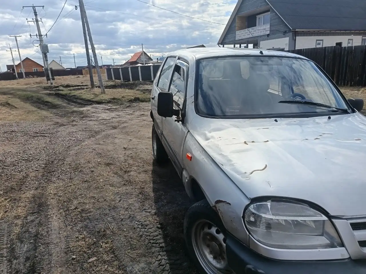 Продажа Chevrolet Niva 2004 - Автомобили (Авто) в Иркутск