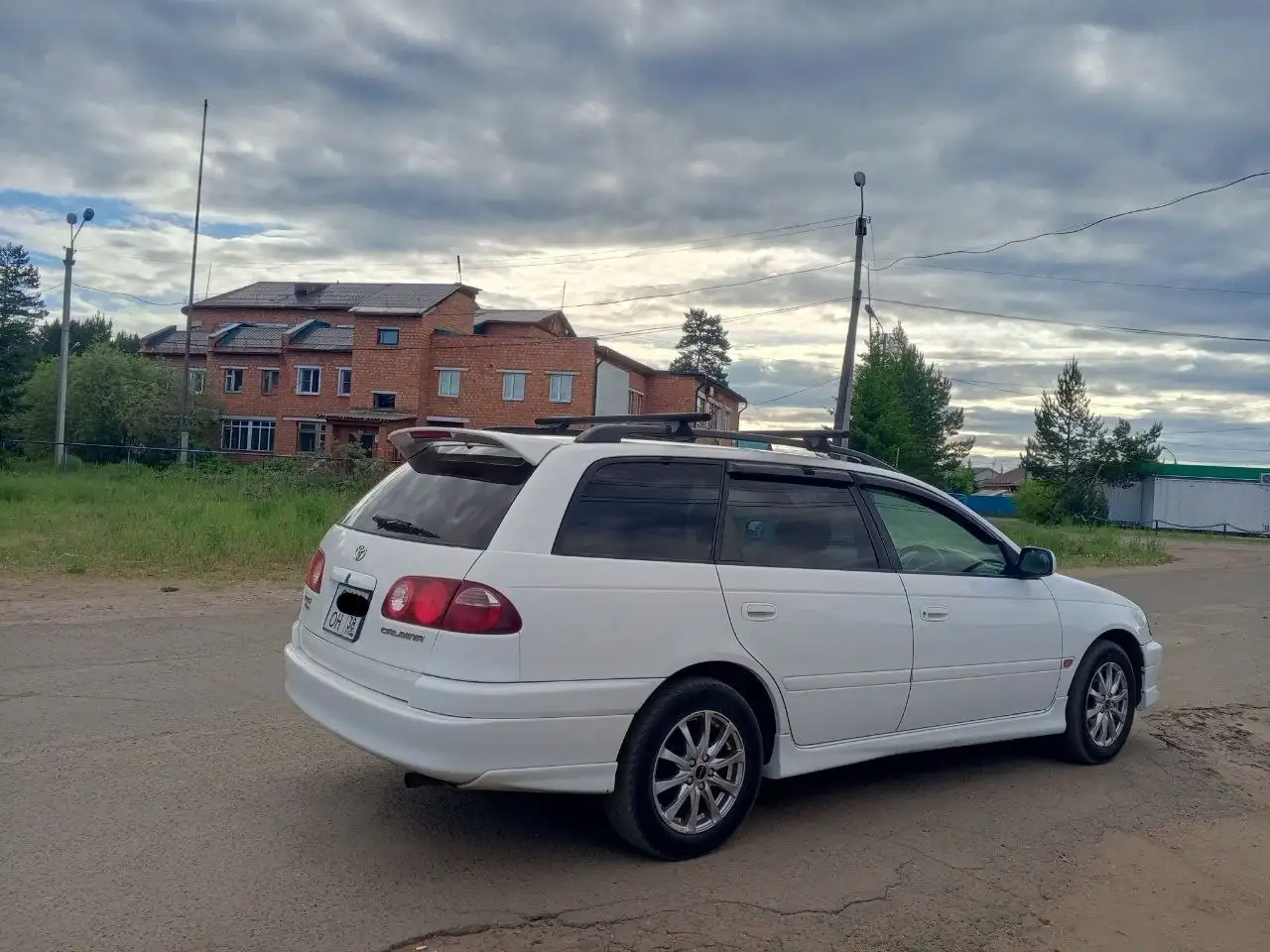 Продам Тойота Калдина 1999 в отличном состоянии - Авто в Иркутск