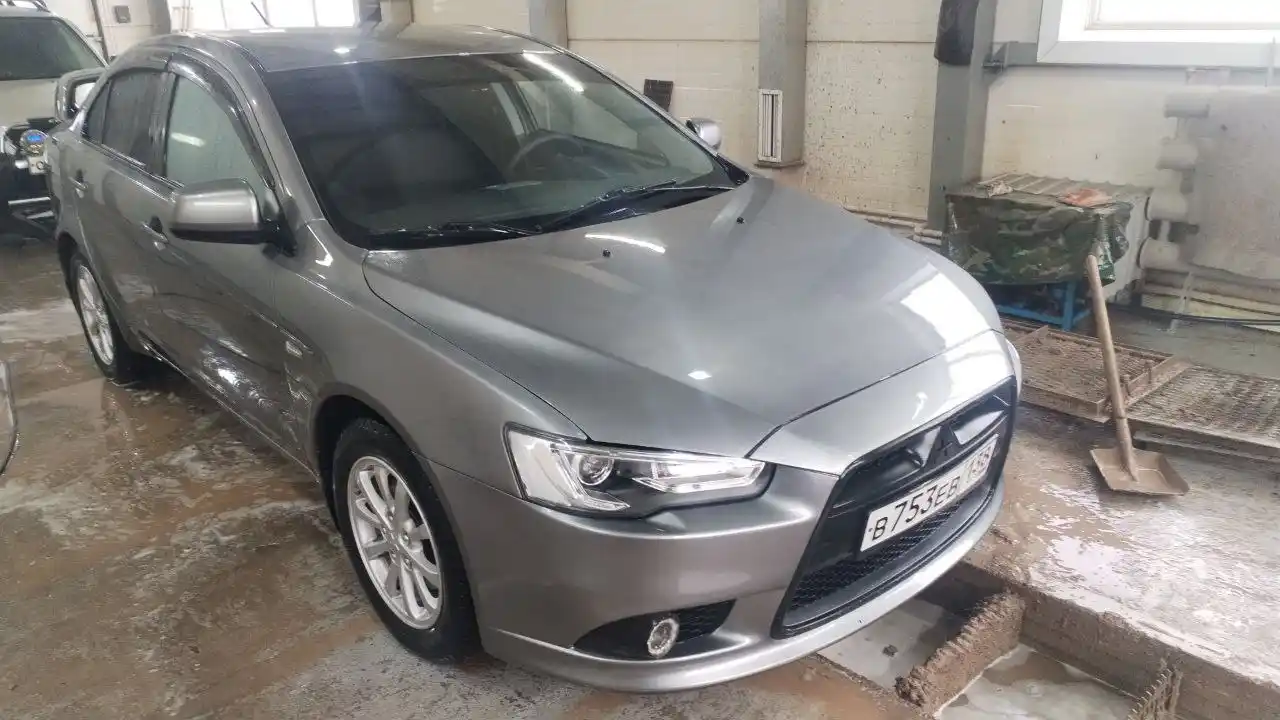 Продам ланцер 2012гв механика