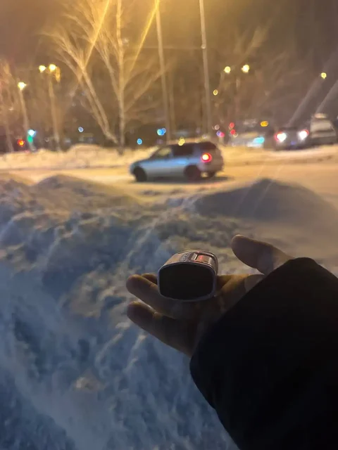 Продам/обменяю хиро 3 - Мониторы в Тюмень