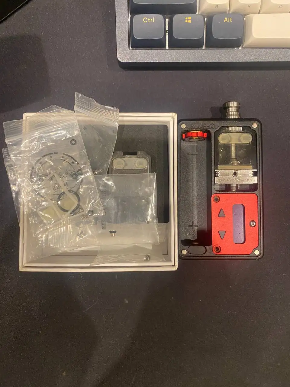 Продам билет бокс 2022 - Вейп-оборудование (Электроника) в Тюмень