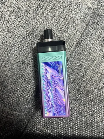 Продам Pasito 2 лимитированная расцветка - Электроника и аксессуары в Тюмень