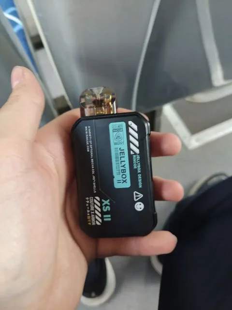 Продам Джилибокс новый фул КП - Электронные сигареты в Тюмень