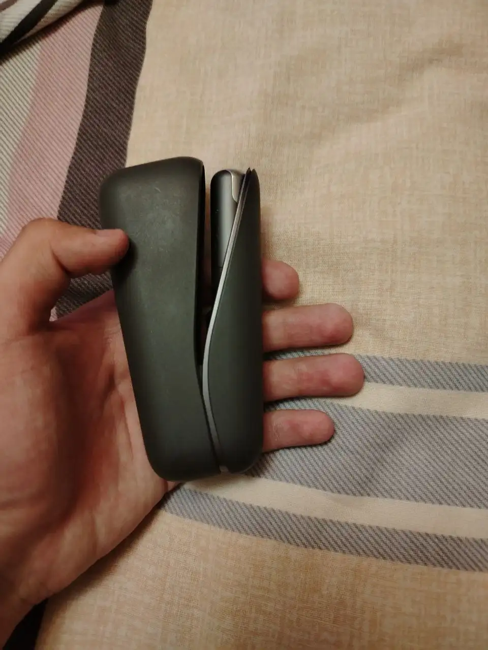 Чехол для IQOS вместе с ним - Системы нагревания табака (Электроника) в Тюмень
